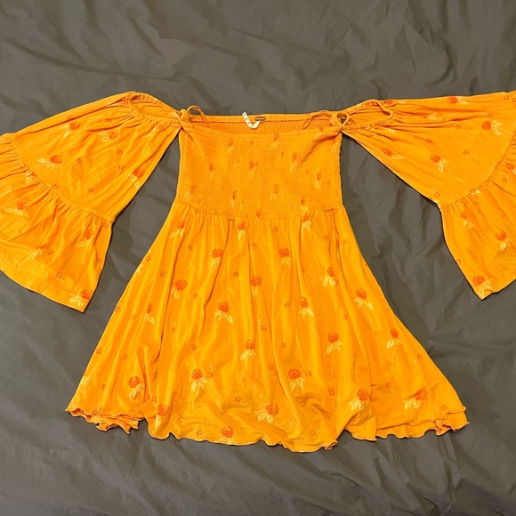 Free People Anthropologie Off-Shoulder Top - Picture 4 of 4